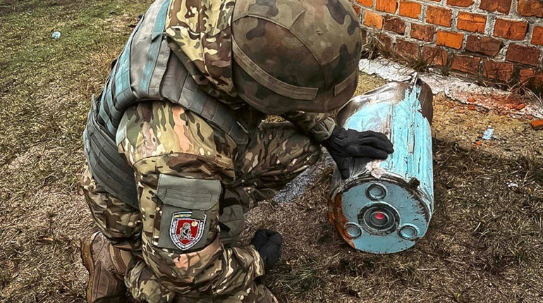 На Сумщині вибухотехніки знешкодили боєзаряд безпілотника рф, що не вибухнув після збиття (ФОТО)