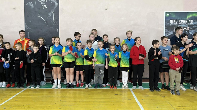 Глухівські тенісисти вибороли призові місця на благодійному турнірі в підтримку ЗСУ