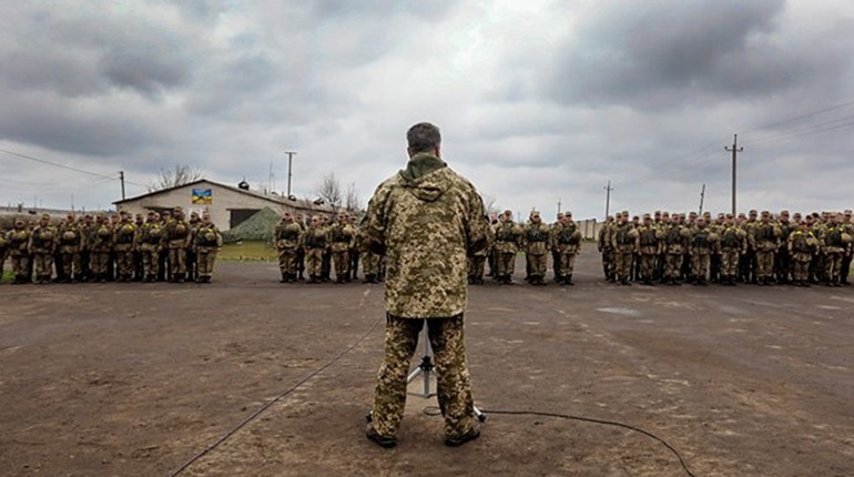 Мобілізація і воєнний стан — до 9 травня. Президент підписав відовідні закони