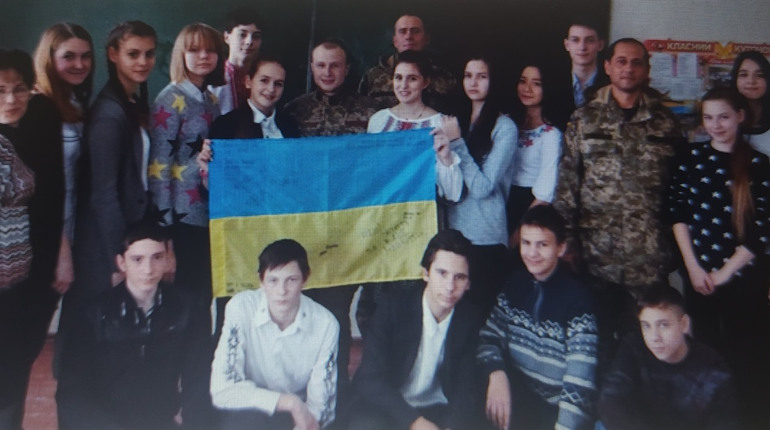 Навчатися без ризику бути поміченими: вчителька з Волновахи розповіла про роботу з учнями на ТОТ