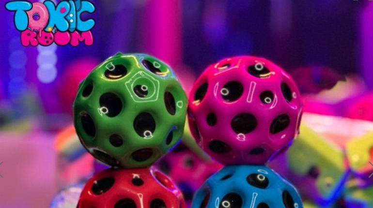 Moon Ball: історія, особливості та переваги цієї унікальної іграшки