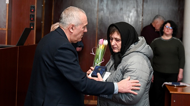 Відзнаки «Почесний громадянин Кагарличчини» отримали рідні дев'ятьох полеглих Героїв