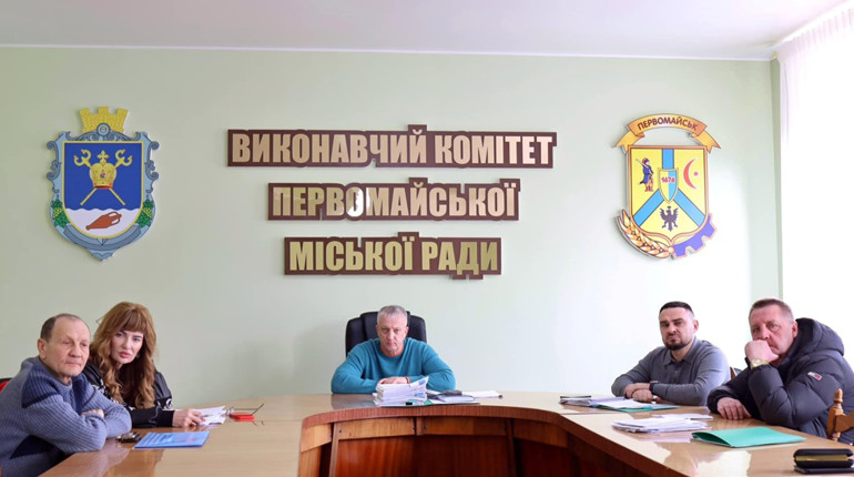 Місцевий бюджет у Первомайську профінансує зарплатню педагогічним працівникам