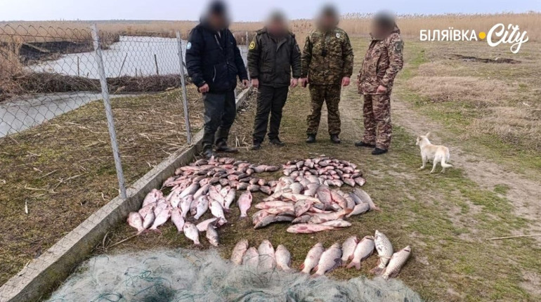 Браконьєр з Одещини наловив риби на пів мільйона гривень: каже, що для себе