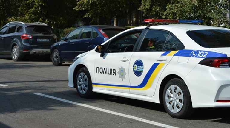 66-річний чоловік із Переяславщини помер у ванній, його тіло знайшла сусідка: хроніка поліції