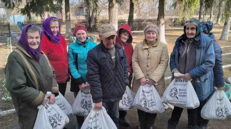 Волонтерська організація передала допомогу жителям Есманьської громади