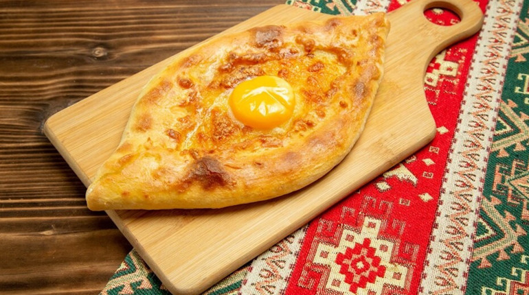 Хачапурі в домашніх умовах: прості рецепти для кожного