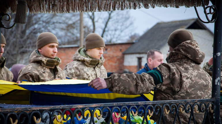 У Білогірській громаді попрощалися із прикордонником Сергієм Якубівським