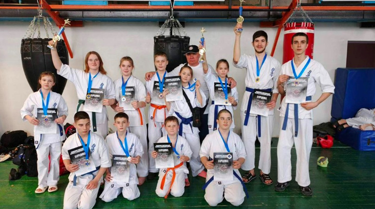 Спортсмени з двох громад Гадяччини здобули перемоги на чемпіонаті Полтавщини з кіокушинкай карате