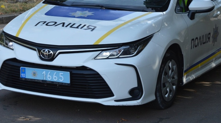 На Переяславщині жінки скаржилися на п’яних чоловіків, які поводилися неадекватно: хроніка поліції