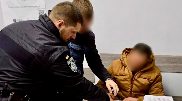 Замовив підпал магазину колишньої у Первомайську та втік за кордон: справу передали до суду
