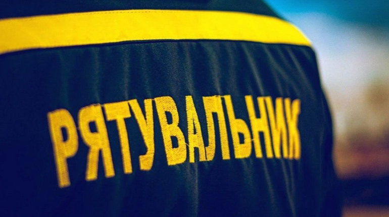 На Фастівщині рятувальники оперативно допомогли травмованому чоловіку