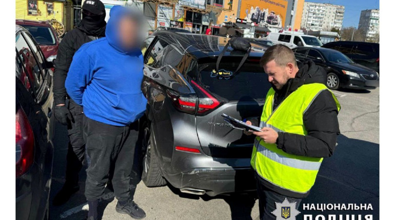 Переправляв військовозобов’язаних через кордон: правоохоронці затримали чоловіка
