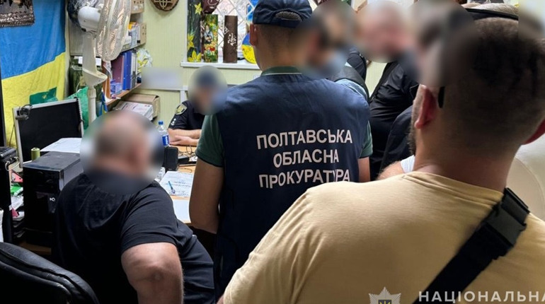 На Полтавщині викрили організовану групу, що заробила понад 2 мільйони на продажу авто з-за кордону