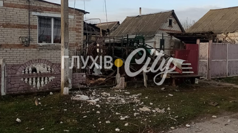 Ворог масовано гатив по селу Студенок Есманьської громади: пошкоджено будинки (ФОТО)