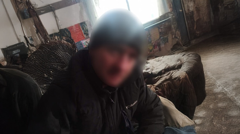 Обікрав пенсіонера: жителю Полонщини оголосили підозру