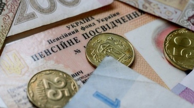 Ощадбанк ввів ліміт на перекази без SMS-підтвердження: це ускладнить життя пенсіонерам на ТОТ