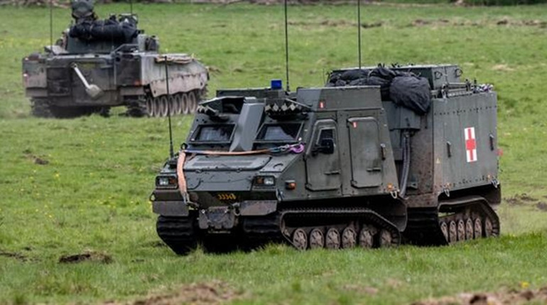 Шведська машина Bandvagn 410 рятує життя на фронті біля Херсона