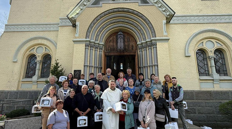 Понад 5000 пасок, подарунки для військових та їх родин: благодійні ініціативи Фонду Святого Мартіна
