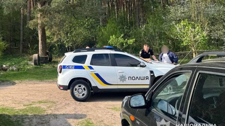На Кременеччині чоловік травмував себе гранатою
