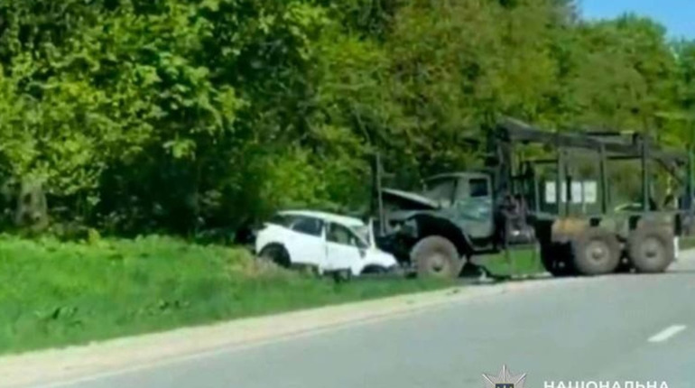 В аварії на Кременеччині постраждали двоє людей