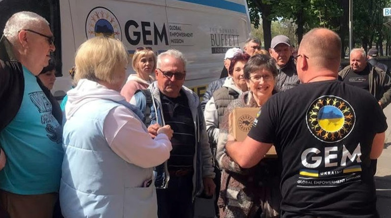 Волновасьці, що зараз мешкають у Дніпрі та Києві, отримали благодійну допомогу: відео