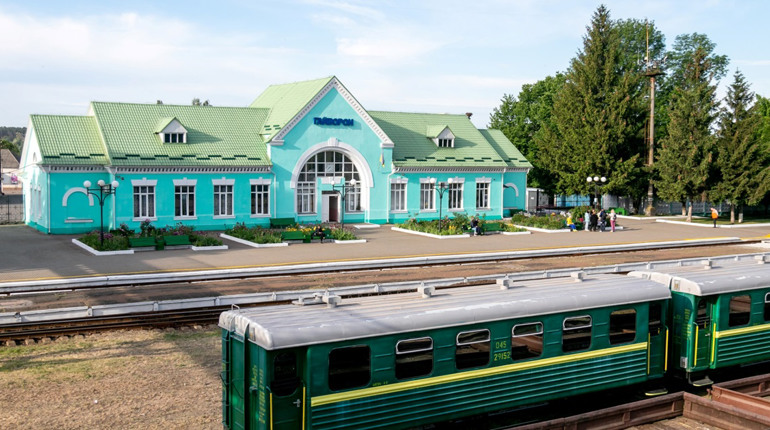 Гайворонська вузькоколійка кличе у весняну мандрівку