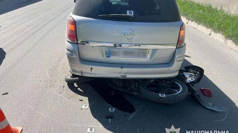 У Кременці знову аварія за участі мотоцикліста