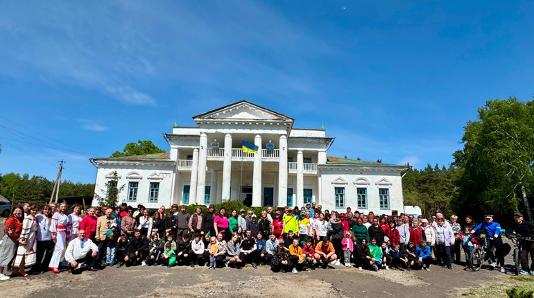 У Великобудищанській громаді відбувся велопробіг, під час якого зібрали гроші на ЗСУ