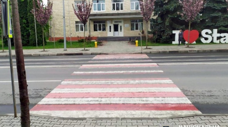 ДТП у Старокостянтинові: чоловік госпіталізований до лікарні