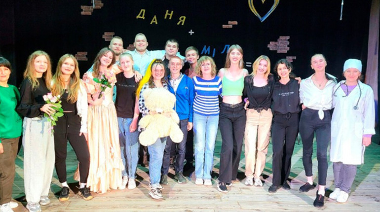 Глухівський «Пілігрим» переміг в обласному фестивалі «Театральні обрії» з виставою про війну