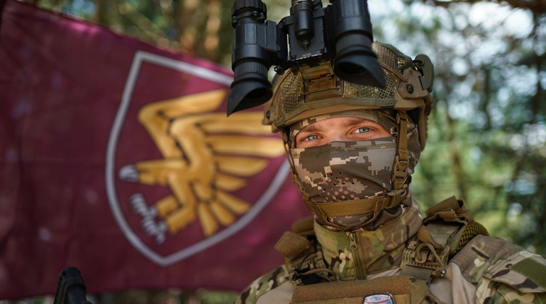 Юрист, кухар чи снайпер. Топ-10 вакансій у ДШВ