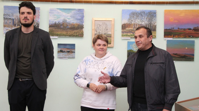 Молодь "рулить": у Ніжинському музеї відкрито виставку картин студента Антона Юрченка