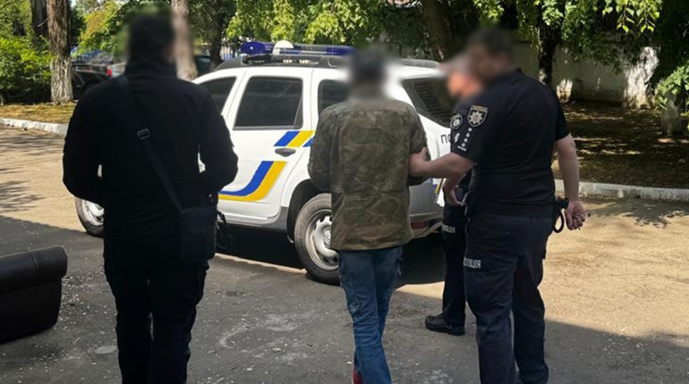У Південному чоловік через ревнощі зарізав товариша