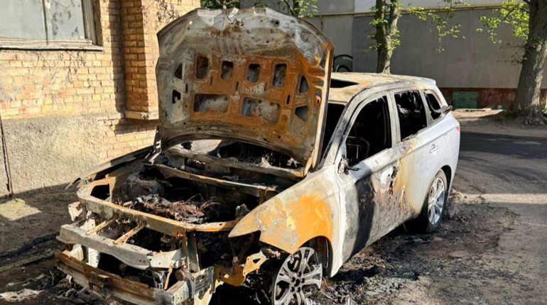 На Фастівщині затримали жінку за підпал двох автомобілів: що відомо