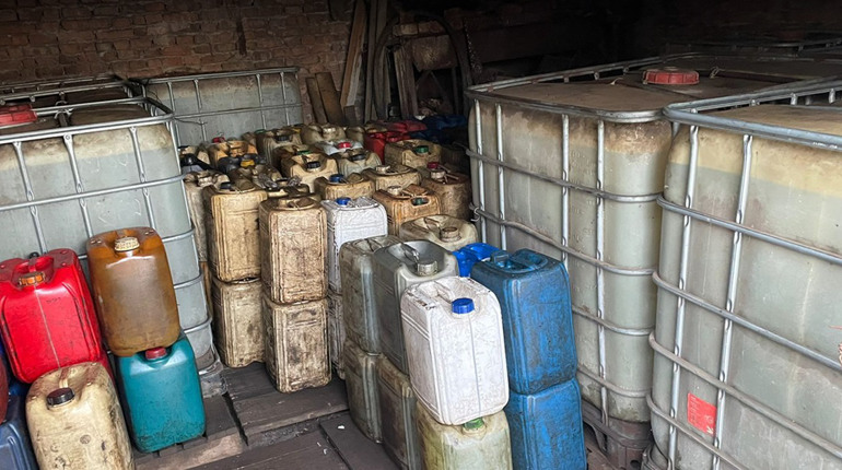 Нелегальний бізнес на дизпаливі: на Полтавщині затримали групу порушників