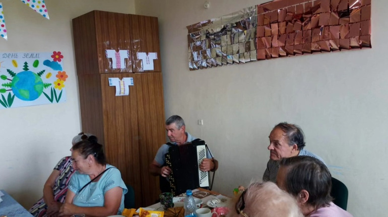 Жителі Великоновосілківської громади у Васильківці об'єдналися задля "Теплих зустрічей"