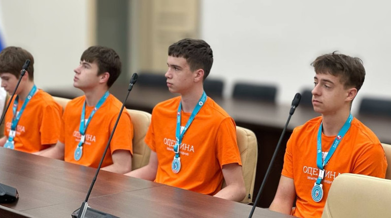 У Південному нагородили чемпіонів України з баскетболу (ФОТО)