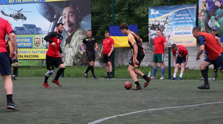 У Ніжині стартував Літній кубок з мініфутболу серед чоловічих команд!