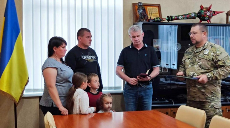 У Гадяцькій громаді вшанували загиблого героя – капрала поліції Олександра Козлова