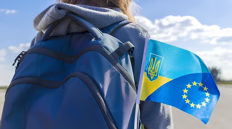 Скільки українців виїхали за кордон і чи повернуться: актуальні дані на 2025 рік