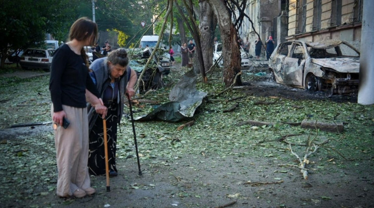 Історичний центр Одеси під ударом: загибла жінка, 17 поранених, тривають пошуки