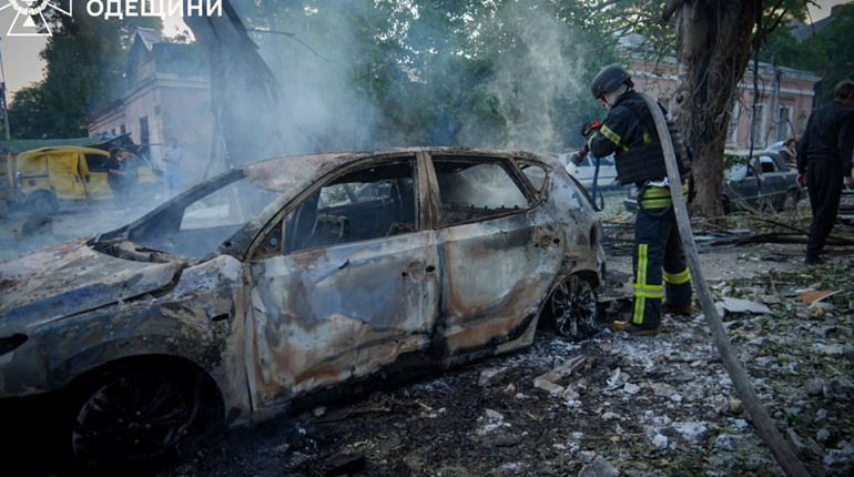 Масована російська атака на Україну: в Одесі загинула жінка, по всій країні 15 загиблих (ФОТО)