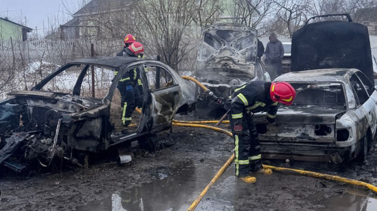 Хотів помститися: хмельничанин підпалив чотири автівки