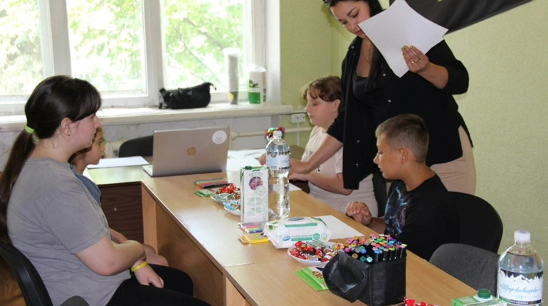 «Театр емоцій»: у Покровському відбулося арт-заняття для дітей Великоновосілківської громади