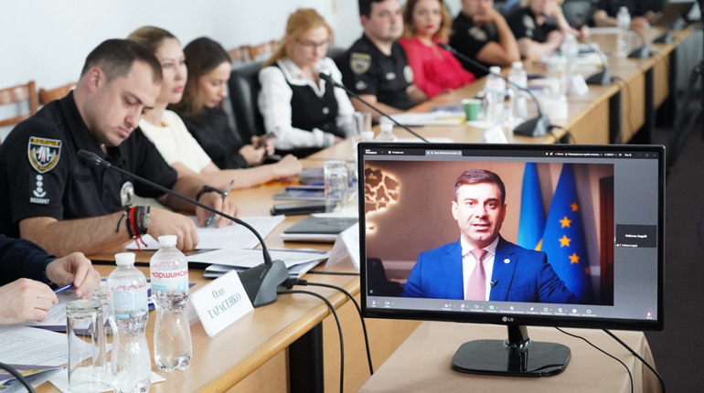 Як війна в Україні змінює масштаби торгівлі людьми: поліція фіксує сотні жертв