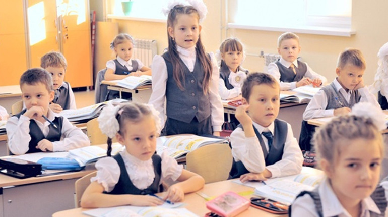 Росія виключає українську мову зі шкільних програм окупованого Мелітополя