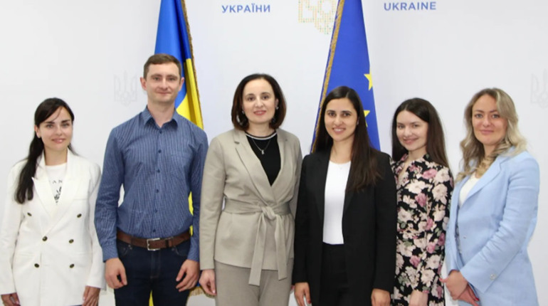 Шукати роботу і житло ВПО стане простіше: в Україні запускають спеціальну онлайн-платформу