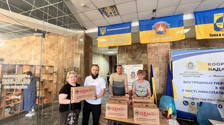 Центри допомоги херсонцям “Вільні разом”: нові хаби, розширення ініціатив та підтримка ВПО