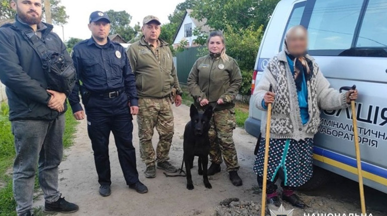 На Гадяччині службовий пес допоміг знайти літню жінку